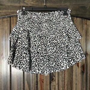 Leopard print skort size Small NWT